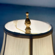 Load image into Gallery viewer, Gold Palm Lamp
