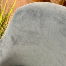 Load image into Gallery viewer, Teal Velvet-Like Chair
