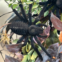 Load image into Gallery viewer, Grandin Road Halloween Wreath
