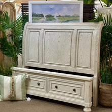 Load image into Gallery viewer, 'Robbinsdale' Queen Storage Bed
