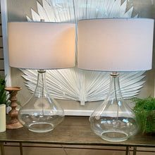 Load image into Gallery viewer, Clear Glass Lamp
