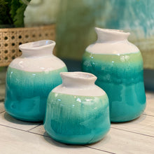 Load image into Gallery viewer, Set/3 Turquoise Vases
