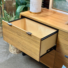 Load image into Gallery viewer, Room &amp; Board 4DRW Dresser
