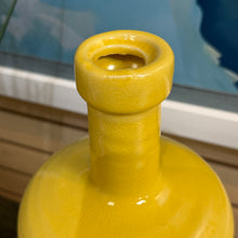Load image into Gallery viewer, Yellow/White Vase
