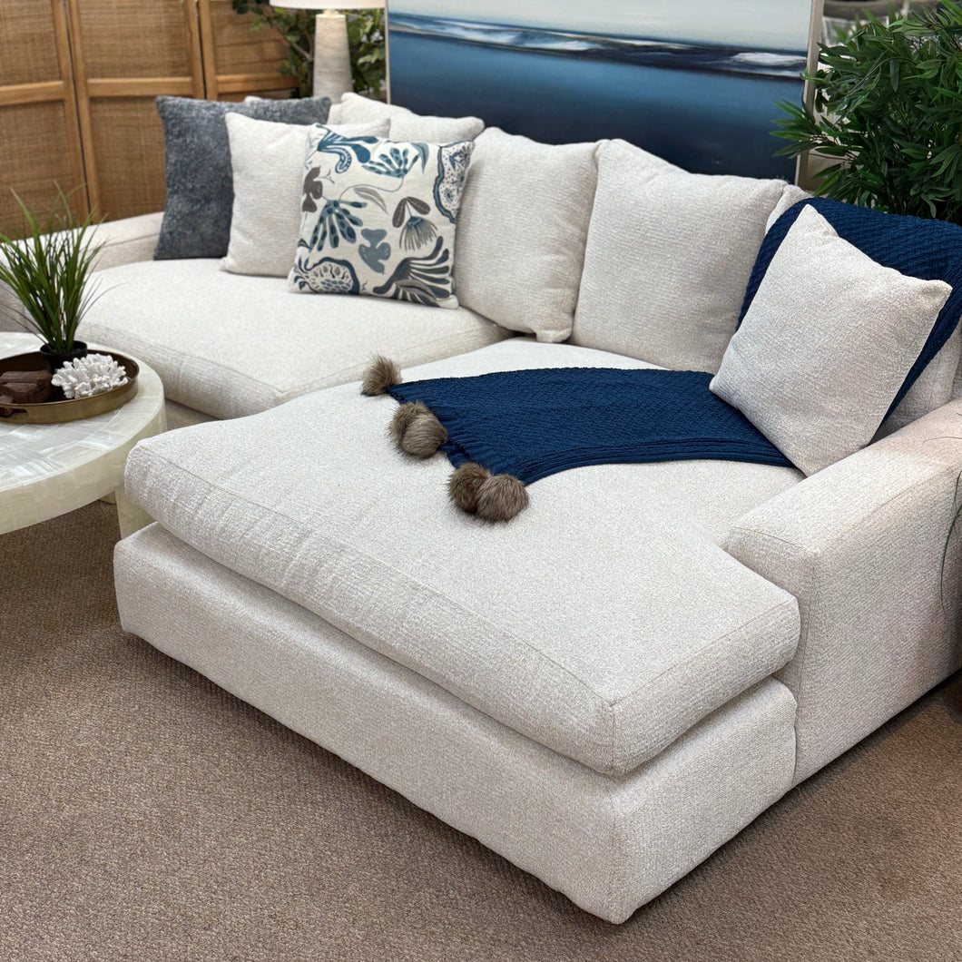 2PC Ivory Wide Chofa