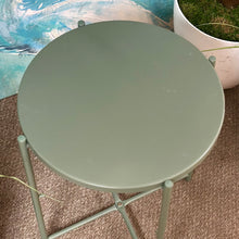 Load image into Gallery viewer, Round Metal Green Table
