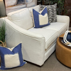 Sofas & Loveseats