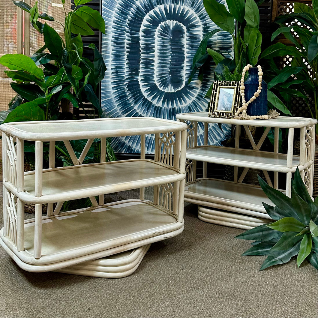 Rattan Swivel End Table