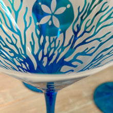 Load image into Gallery viewer, Set/8 Sealife Martini Glasses
