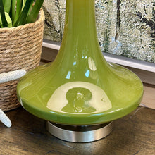 Load image into Gallery viewer, Green Retro Lamp
