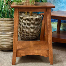 Load image into Gallery viewer, Solid Wood Side Table
