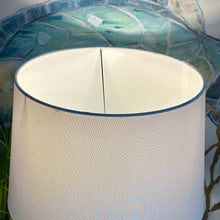 Load image into Gallery viewer, Resin Driftwood Lamp
