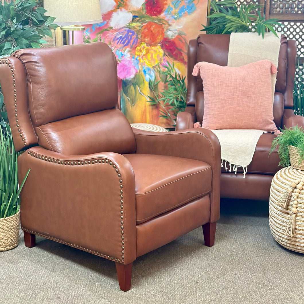 Hulala 'Deliat' Leather Recliner