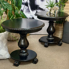 Load image into Gallery viewer, Black Round End Table
