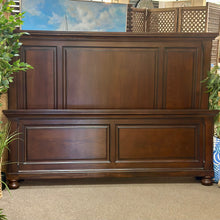 Load image into Gallery viewer, &#39;Porter&#39; California King Bed
