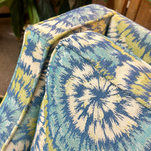 Load image into Gallery viewer, Vanguard Turquoise M. Chair W/Otto
