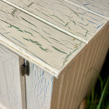 Load image into Gallery viewer, Distressed Farmhouse Buffet W/Hutch
