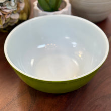 Load image into Gallery viewer, Green Vintage Pyrex Bowl
