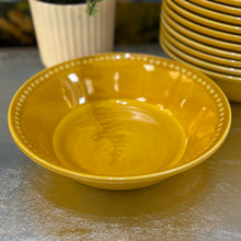 Load image into Gallery viewer, Set/32 Le Cadeaux Yellow Melamine Dishes
