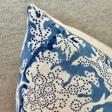 Load image into Gallery viewer, Blue/White Leaf Designer Pillow
