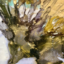 Load image into Gallery viewer, Set/2 Gold/Black Florals
