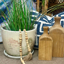 Load image into Gallery viewer, LG Ivory Abstract Pot
