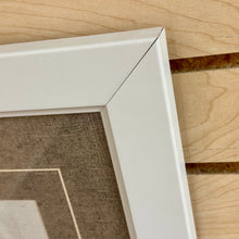 Load image into Gallery viewer, Paragon 'Gorgonia On Linen I'
