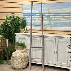Grey Blanket Ladder