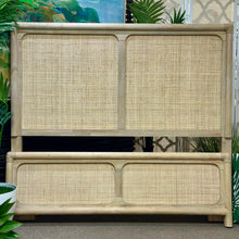 Load image into Gallery viewer, Riverside 'Rosalie' Queen Bed
