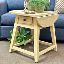 Load image into Gallery viewer, Broyhill Drop Leaf Table
