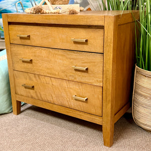 C&B 'Dawson' 3DRW Nightstand