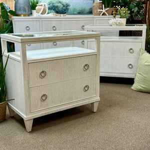 Ethan Allen 'Heston' Nightstand
