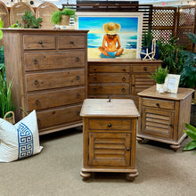 Load image into Gallery viewer, Kincaid &#39;Weatherford&#39; Dresser
