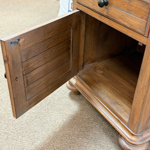 Kincaid 'Weatherford' Nightstand