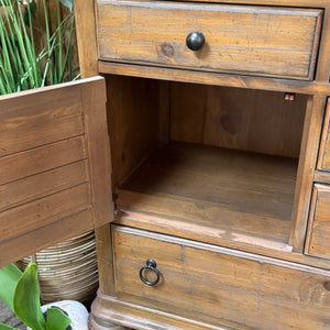 Kincaid 'Weatherford' Dresser