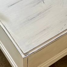 Load image into Gallery viewer, Whitewashed End Table
