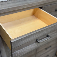 Load image into Gallery viewer, Vaughn-Bassett &#39;Highlands&#39; Chest
