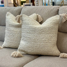 Load image into Gallery viewer, Jute W/Tassels Down Pillow
