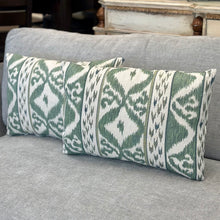 Load image into Gallery viewer, Cowtan Rapallo Designer Lumbar
