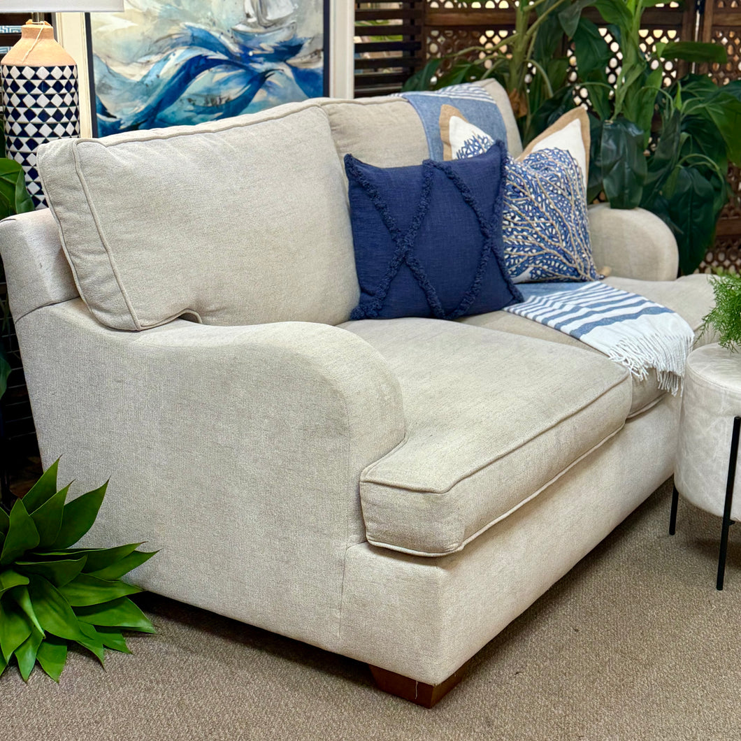 Havertys Loveseat