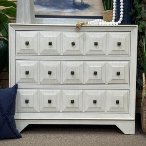 Ivory 3DRW Chest