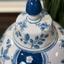 Load image into Gallery viewer, Blue/White Ginger Jar
