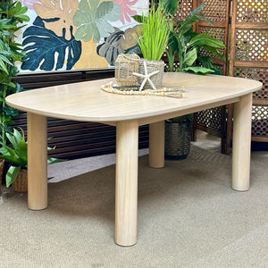 'Ora' Oak Dining Table