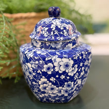 Load image into Gallery viewer, Blue/White Floral Jar
