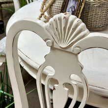 Load image into Gallery viewer, 5PC Distressed Round Dining Set
