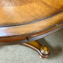 Load image into Gallery viewer, Round Traditional Side Table
