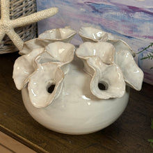 Load image into Gallery viewer, SM Starflower Vase
