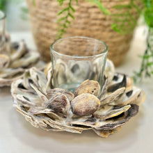 Load image into Gallery viewer, Oyster Votive Holder
