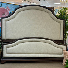 Load image into Gallery viewer, Legacy &#39;Stafford&#39; King Bed

