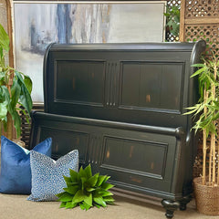 Beds & Bedroom Suites